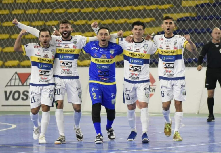 Lages Futsal estreia com vitória