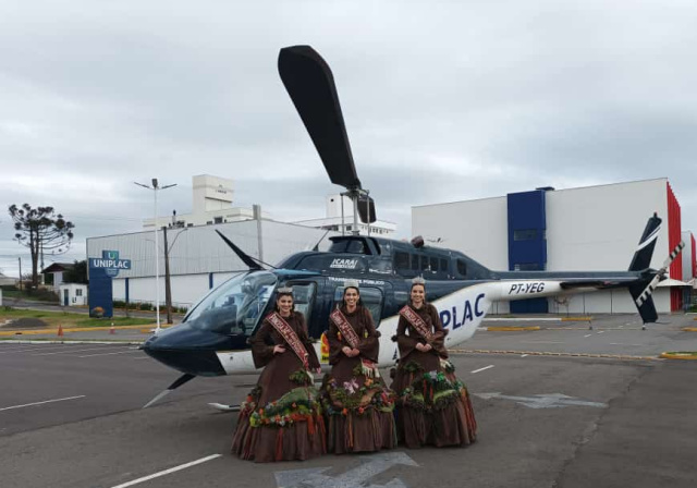 Voos panorâmicos de helicóptero na Festa do Pinhão