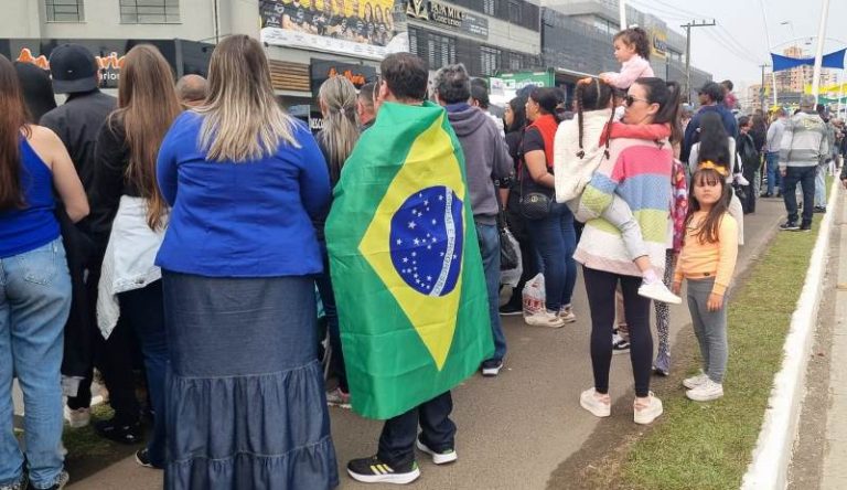 Desfile de candidatos no 7 de Setembro em Lages