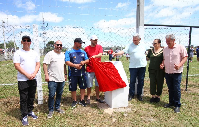 Revitalização do campo de futebol do Guarujá