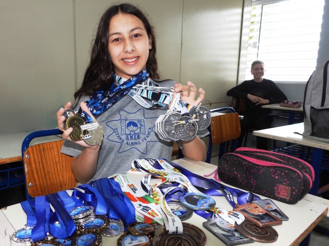 Estudante lageana participa do Brasileiro de Natação