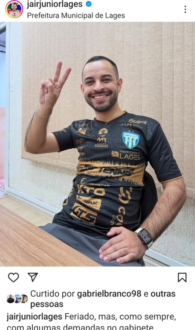 Jair Junior foi para a Prefeitura “despachar”, em pleno Domingo de Páscoa