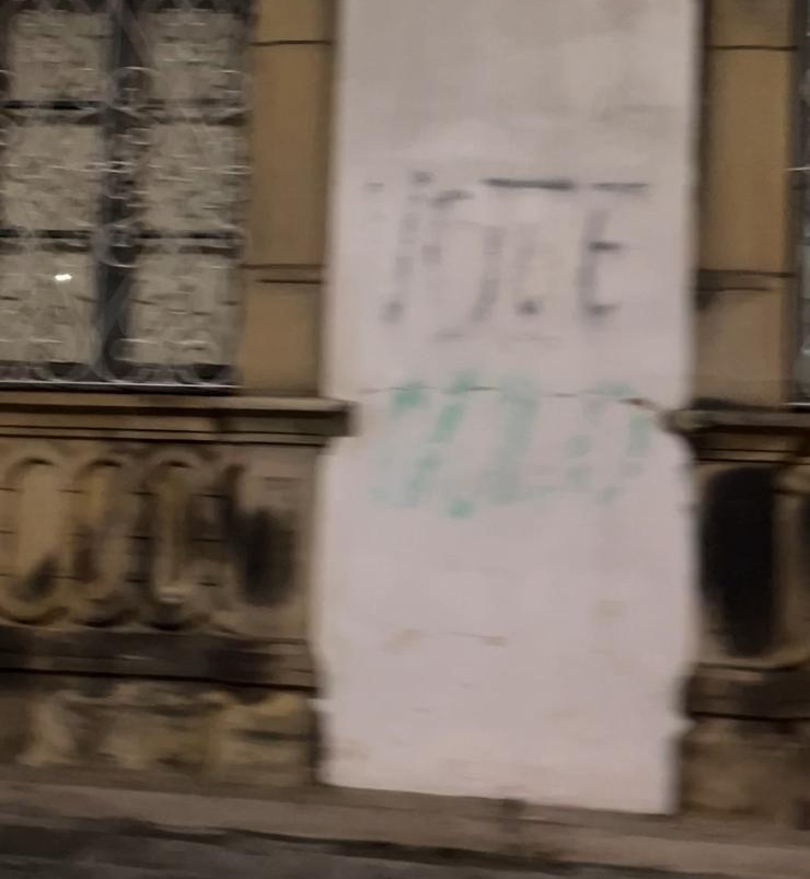 Pichação no Paço Municipal