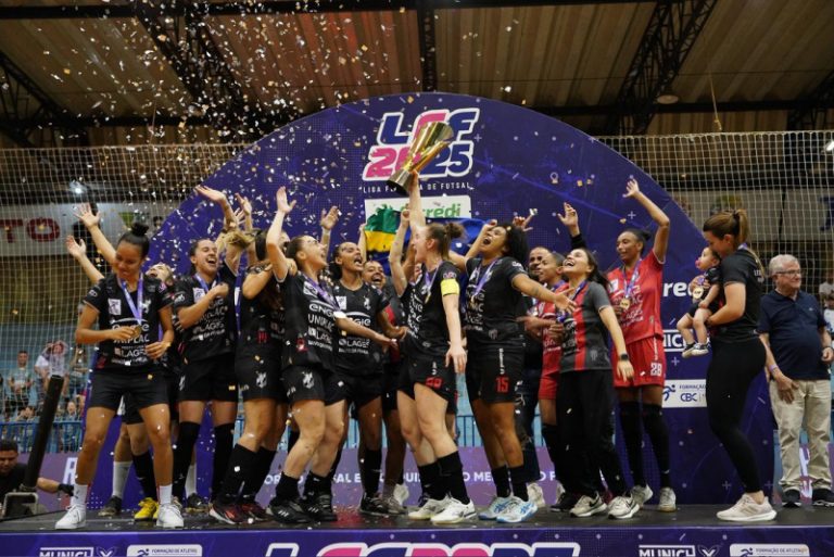 Leoas da Serra conquista título inédito da Liga de Futsal Feminino (LFF)