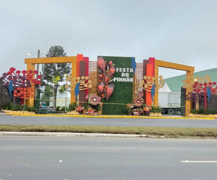 portal parque festa pinhao