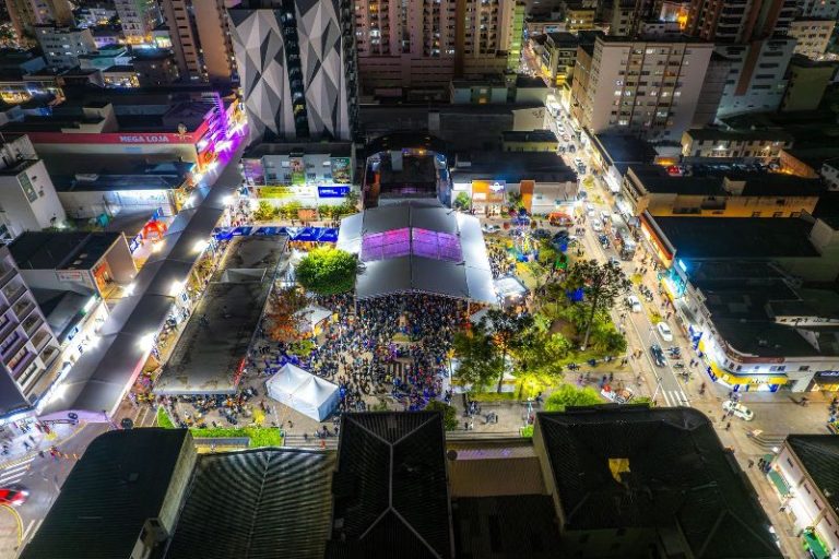 FESTA DO PINHÃO: Sábado de grande público para aplaudir Baitaca