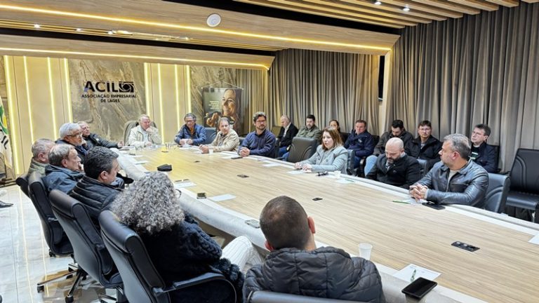 Entidades apresentam balanço da 36ª Festa Nacional do Pinhão em reunião da Acil