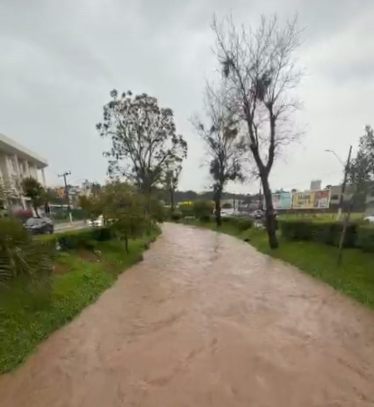 Lages registra 50 ocorrências após chuva intensa e atende áreas afetadas