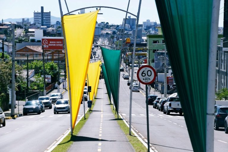 Lages vestida de Verde-Amarelo para a Semana da Pátria