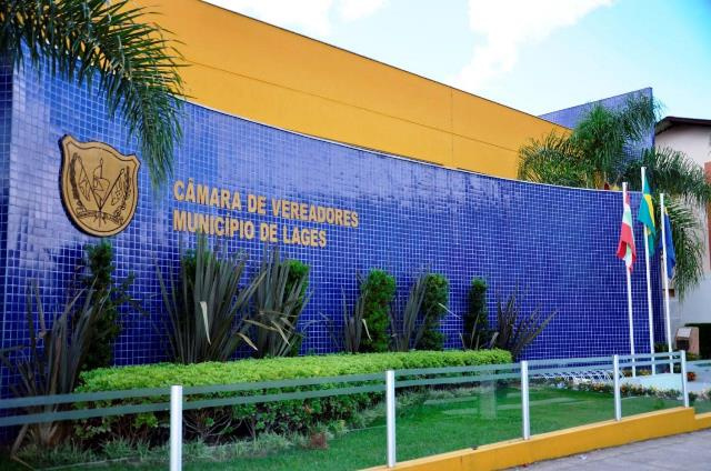 Cursos de Mídias Sociais e Inteligência Artificial na Câmara 