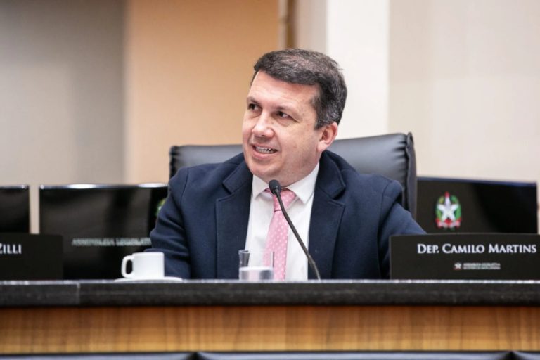 Camilo Martins garante votos e apoio para a presidência da Alesc