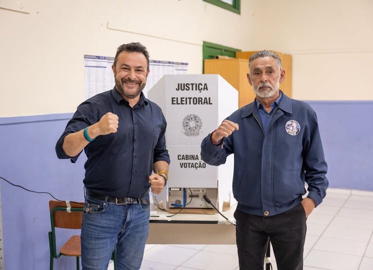 Marcius Machado vota pela manhã em Lages